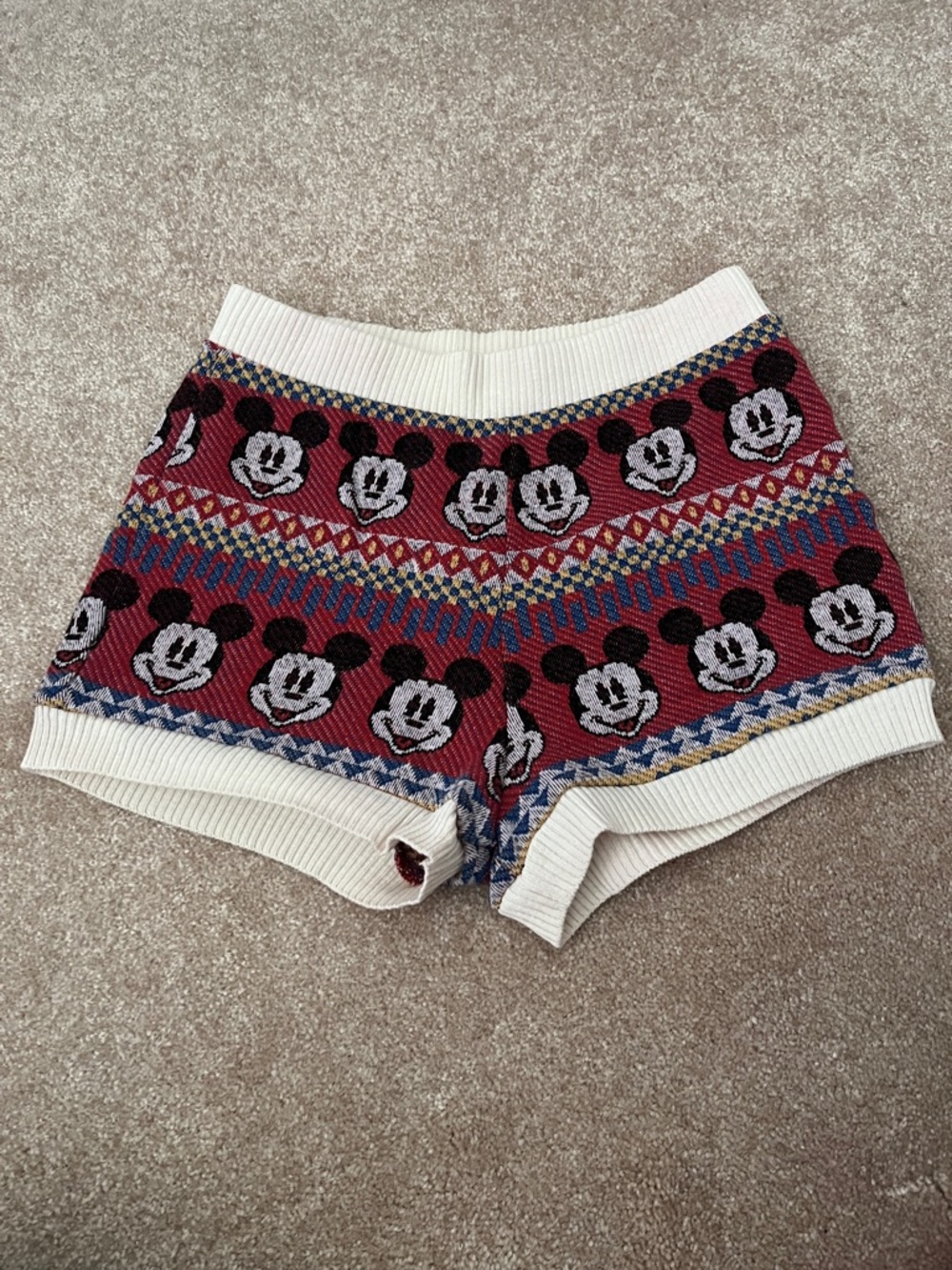 Zara Red Patterned Knit Shorts